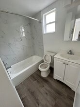 150 Peachtree St in Cocoa, FL - Foto de edificio - Building Photo