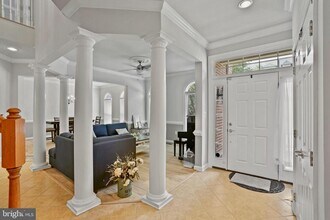 24906 Earlsford Dr in Chantilly, VA - Building Photo - Building Photo
