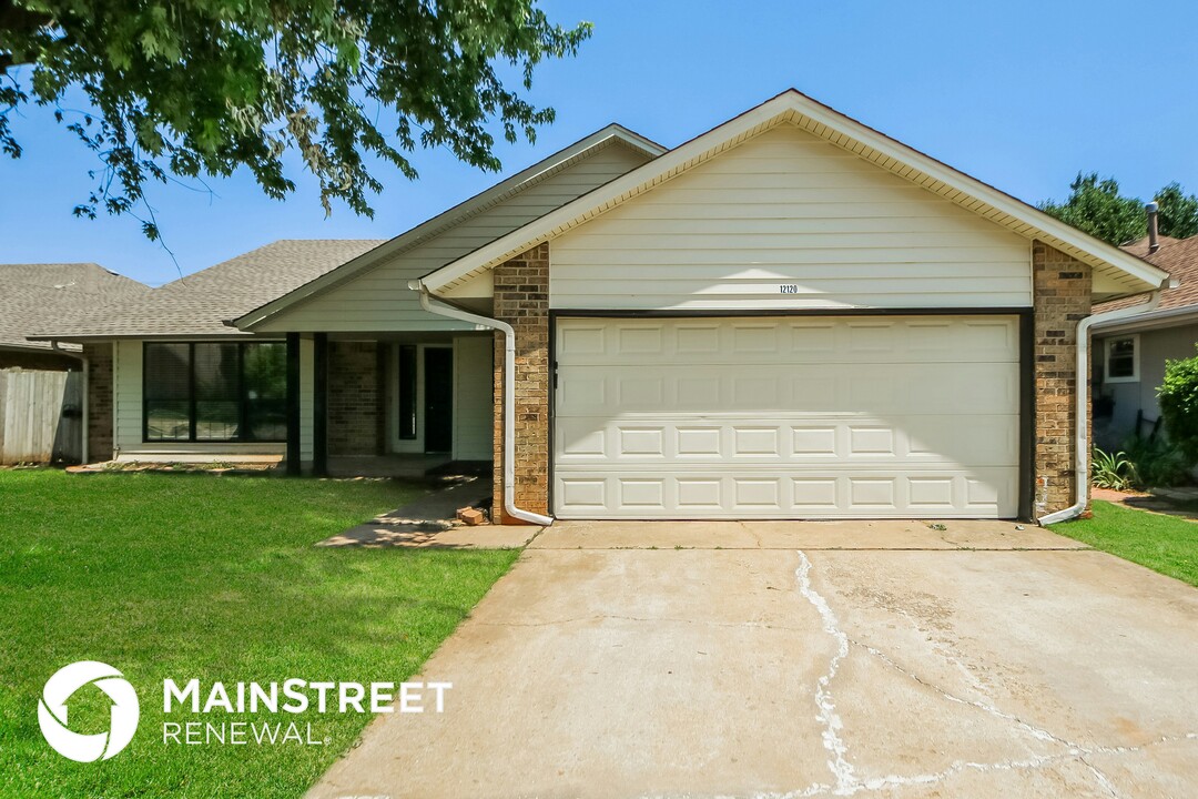 12120 Blue Moon Ave in Oklahoma City, OK - Building Photo