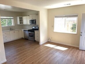 935 S Eldorado St in San Mateo, CA - Building Photo - Building Photo