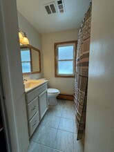 430 E 309th St in Willowick, OH - Foto de edificio - Building Photo