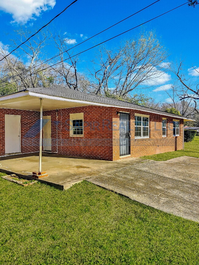 property at 3328 Tamplin Terrace