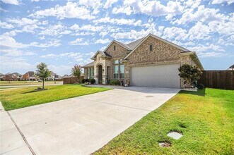 1801 Lavin Plaza in Haslet, TX - Building Photo - Building Photo