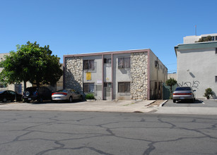 4148 Van Dyke Ave in San Diego, CA - Building Photo - Building Photo