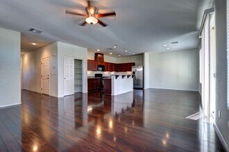 7577 S Shiny Bangle Ct in Las Vegas, NV - Building Photo - Building Photo