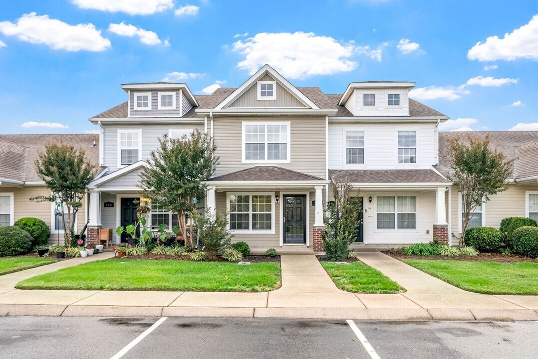 104 Alexander Blvd in Clarksville, TN - Building Photo