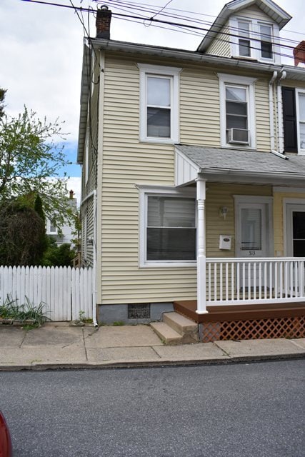 property at 513 Hanover St