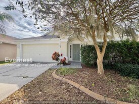 10433 Hunters Haven Blvd in Riverview, FL - Building Photo