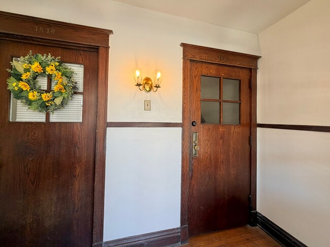 3836 Wyandotte St in Kansas City, MO - Building Photo - Building Photo