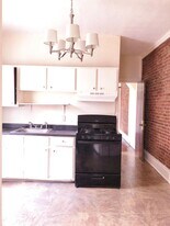 654 St Joseph St in Lancaster, PA - Building Photo