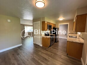 815 Auburn Ave in Idaho Falls, ID - Building Photo - Building Photo