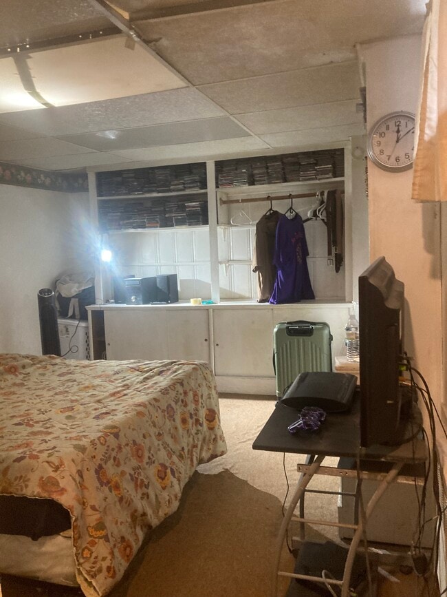 764 Lenore Ln, Unit 2 in Elmont, NY - Building Photo - Building Photo