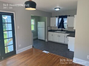 949 Harrison Ave in Akron, OH - Building Photo - Building Photo