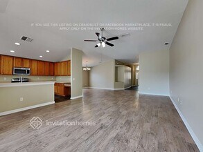 6815 Monarch Park Dr in Apollo Beach, FL - Building Photo - Building Photo