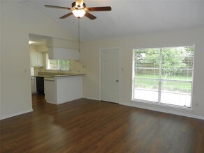 11010 Montverde Ln in Houston, TX - Building Photo - Building Photo