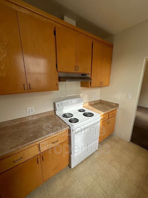 2609 Ivy Dr in Oakland, CA - Building Photo - Building Photo