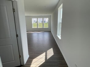 12011 Jordi Rd in Huntley, IL - Building Photo - Building Photo