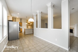 16042 Belleshire Ln in Houston, TX - Building Photo - Building Photo