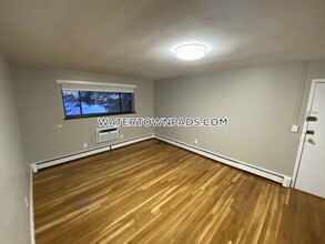 14 Riverside St in Watertown, MA - Building Photo - Building Photo