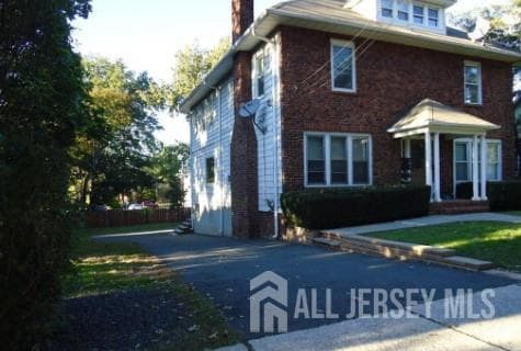 37 Highland Ave in Metuchen, NJ - Building Photo - Building Photo