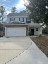 242 Medford Dr in Summerville, SC - Building Photo