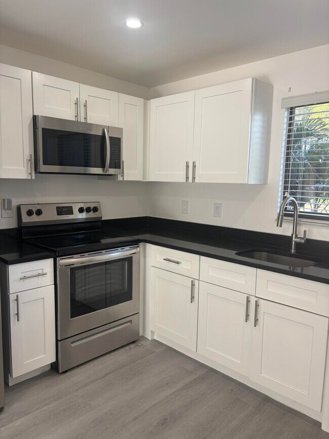 4339 NW 115th Ave in Coral Springs, FL - Building Photo - Building Photo