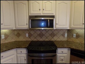 31 Bristol Ct in Little Rock, AR - Building Photo - Building Photo