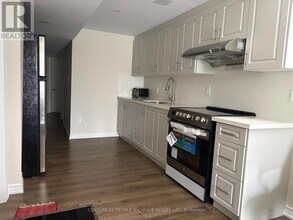 11 Portrush Trail in Brampton, ON - Building Photo - Building Photo