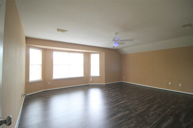 property at 19927 Black Canyon Dr