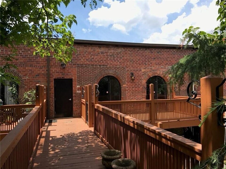 184 Walker St SW in Atlanta, GA - Building Photo