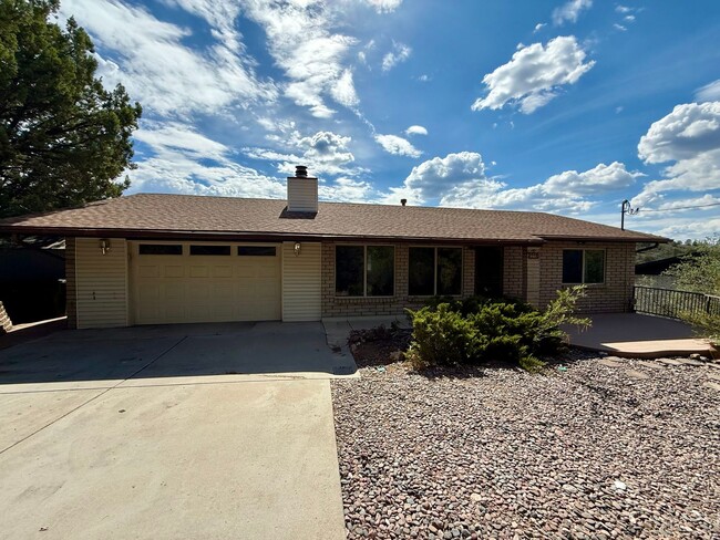 416 Hillcrest Dr in Prescott, AZ - Building Photo - Building Photo