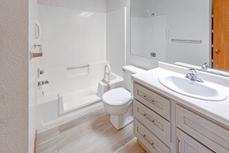 Village Place Apartments in Mankato, MN - Building Photo - Interior Photo