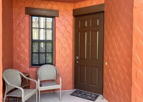 9082 Albion Ln S in Naples, FL - Building Photo