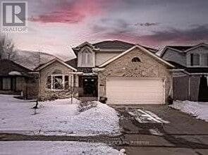 132 JOHN DAVIES Dr in Woodstock, ON - Building Photo - Building Photo