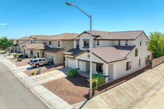 1387 Paso Robles Ave in Sierra Vista, AZ - Building Photo - Building Photo