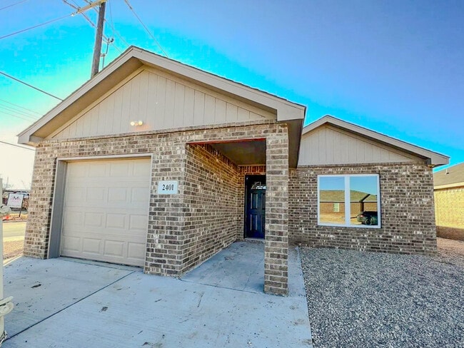 property at 2405 N Ave N