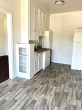 2329 Crenshaw Blvd in Los Angeles, CA - Building Photo - Building Photo