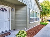 Wexburg Village in Boise, ID - Foto de edificio - Building Photo