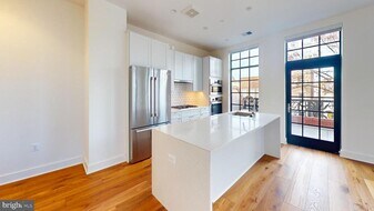 1312 King St in Alexandria, VA - Building Photo