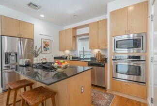 4302 Spencer St in Houston, TX - Building Photo - Building Photo