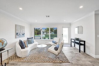 2710 NE 5th St in Pompano Beach, FL - Foto de edificio - Building Photo