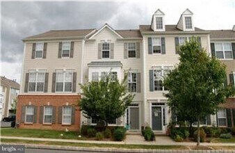 1932 Cavalier Ln in Chester Springs, PA - Building Photo - Building Photo