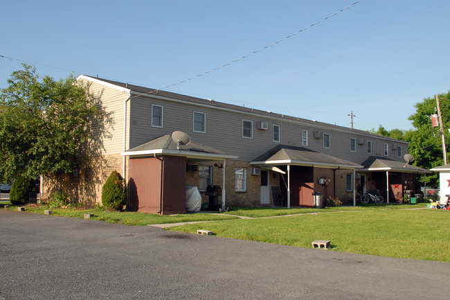 202 - 206 Arch St in Mechanicsburg, PA - Foto de edificio - Building Photo