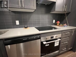 461 Green Rd in Hamilton, ON - Building Photo - Building Photo