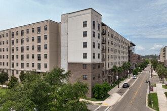 CollegeTown at Madison Street in Tallahassee, FL - Building Photo - Primary Photo