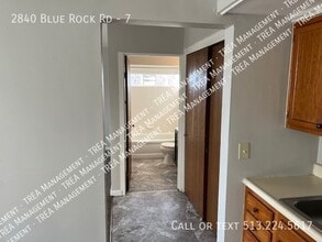 2840 Blue Rock Rd in Cincinnati, OH - Building Photo - Building Photo