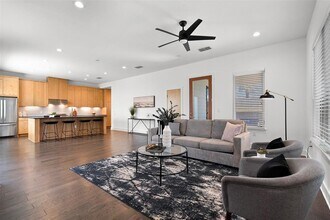 7813 Mullen Dr in Austin, TX - Building Photo - Building Photo