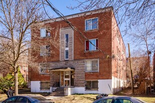 3320 Goyer St in Montréal, QC - Building Photo