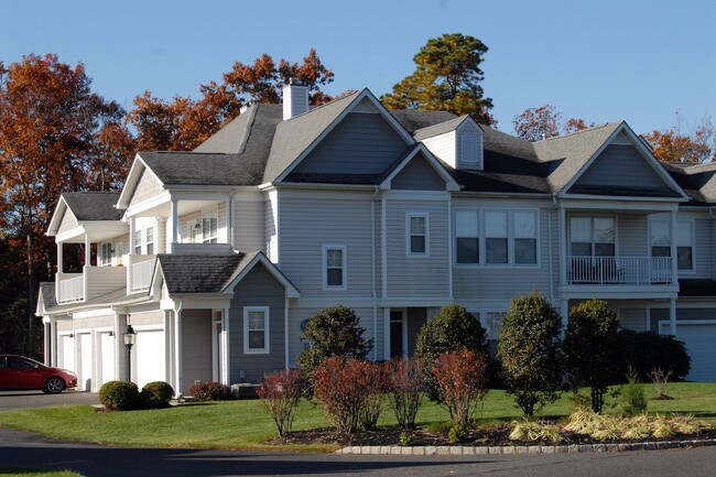 The Woods at Blue Heron Pines in Egg Harbor City, NJ - Foto de edificio - Building Photo