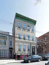 737 E 226th St in Bronx, NY - Building Photo - Building Photo